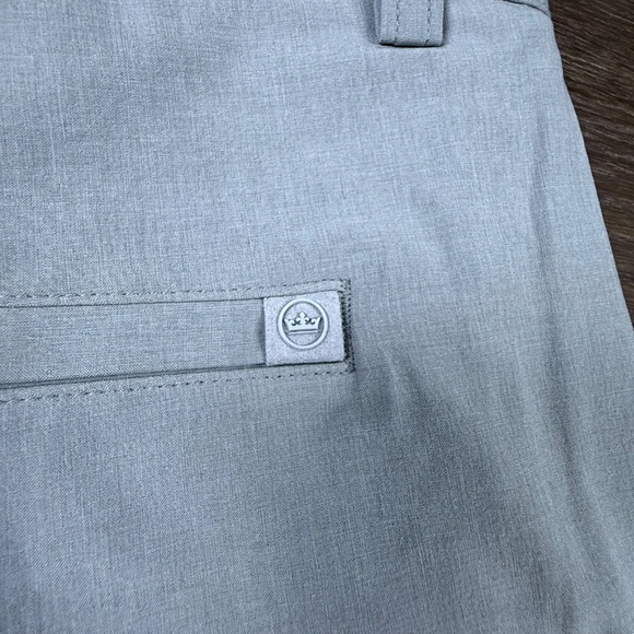 Peter Millar Men's Shackleford Performance Hybrid Shorts NWT Sz 44 Gray Golf - Picture 12 of 16